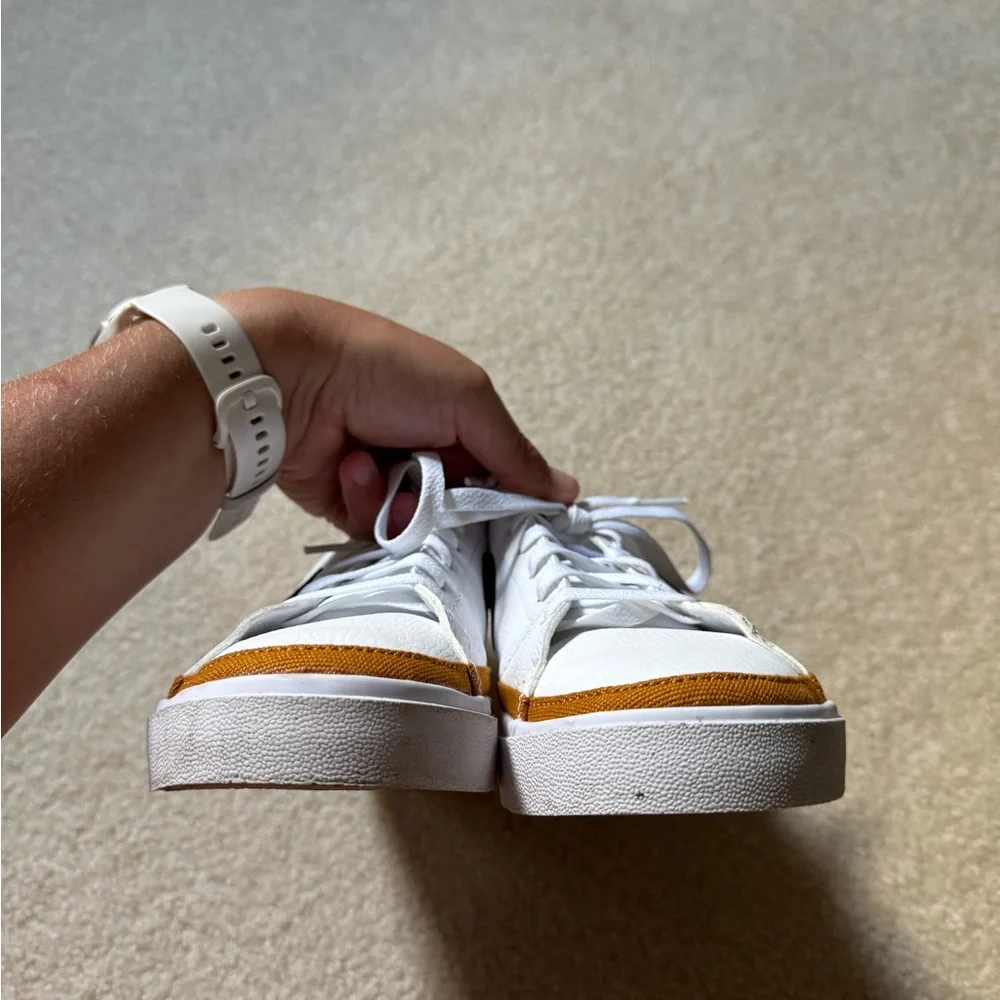 Nike Women’s Court Legacy Sneakers - Picture 7 of 9